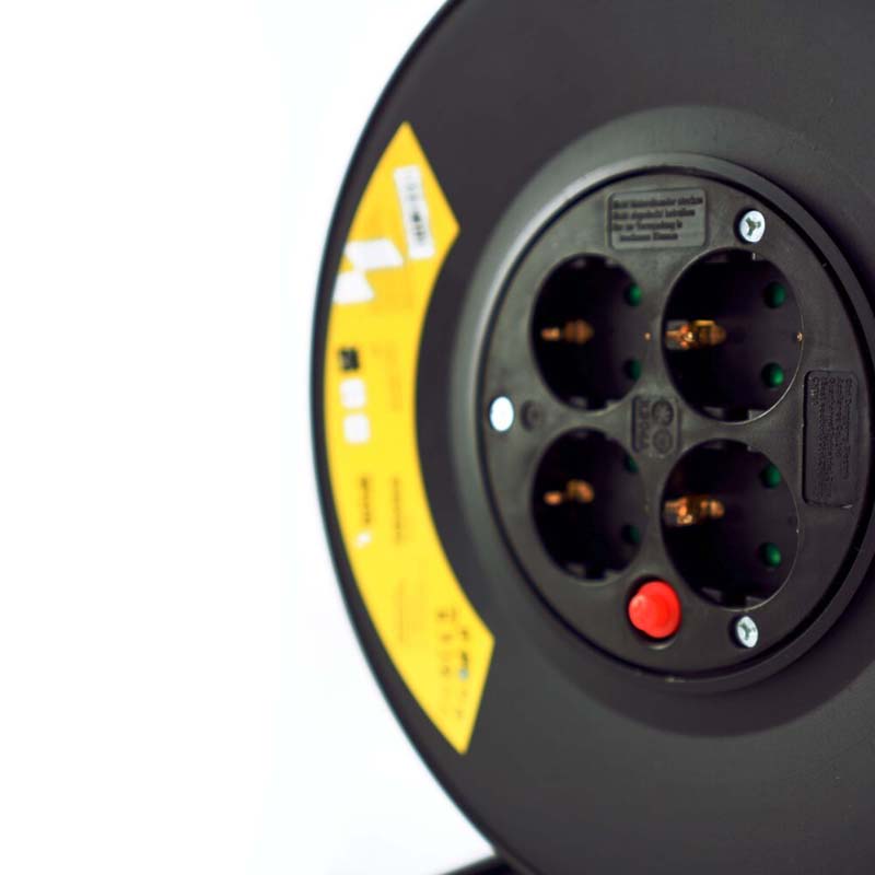 TECHNIK ENROLLACABLE 4 TOMAS 25M NEGRO+INTERRUPTOR